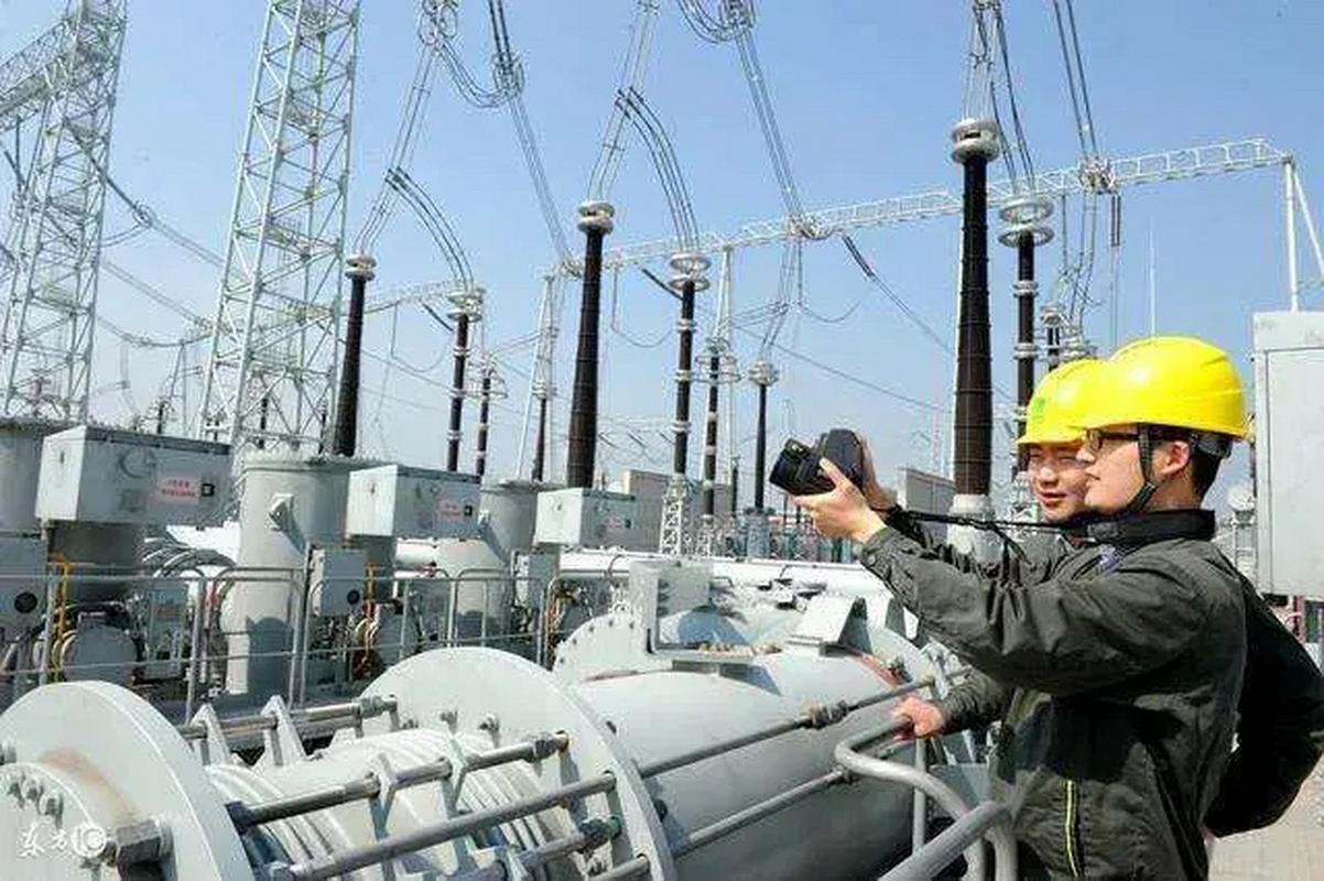 四大企業(yè)招聘要求一覽:  國家電網(wǎng):科研崗要求碩士以上學(xué)歷 茅臺(tái):本地